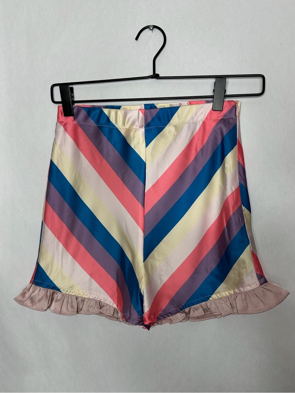 NWT Serpenti Chevron Stripe Ruffle Hem Micro Hot Shorts Pinup Style Retro XSmall - Picture 5 of 13